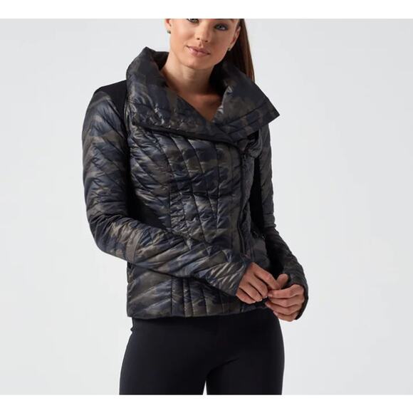 Blanc Noir Womens Small S Green Black Motion Panel Puffer Camo Print Thumbholes - Picture 15 of 16